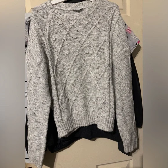 Time and Tru Light Gray Knit Sweater - Picture 1 of 4